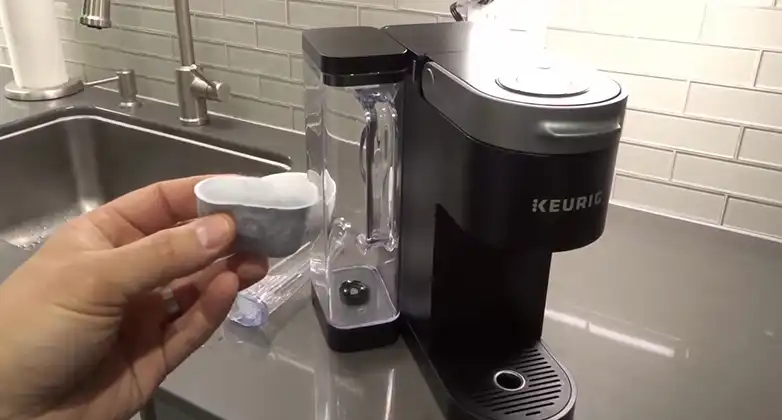 Read more about the article How to Change Water Filter in Keurig 2.0 K250? Step-by-Step Guide
