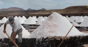 Read more about the article How Much Celtic Sea Salt To Add To Drinking Water?